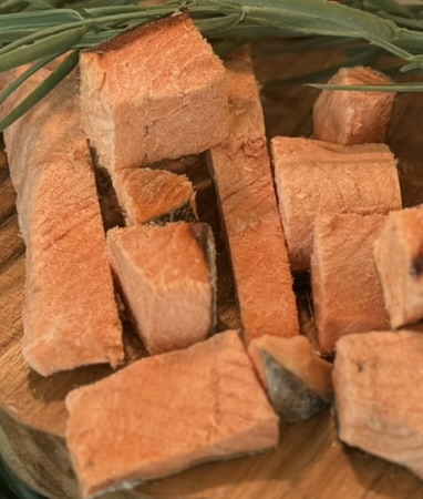 Wild-Caught Alaskan Freeze Dried Salmon Dog Treats - Image 2